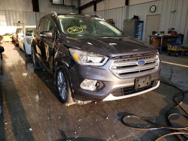 Ford Escape tit (2017)