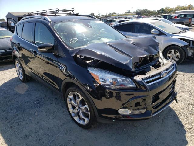 Ford Escape tit (2016)