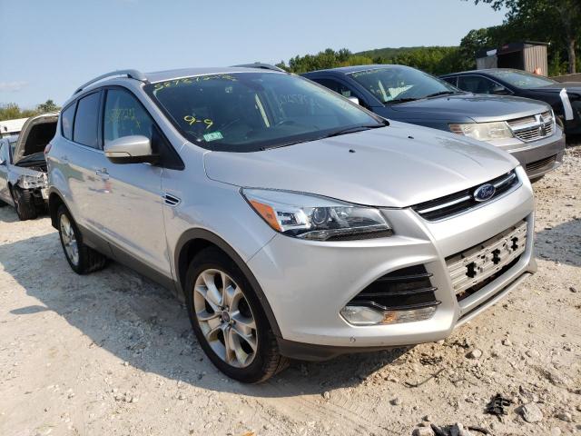 Ford Escape tit (2014)
