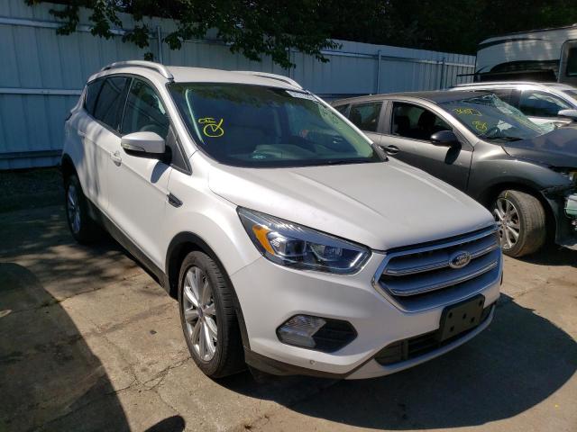 Ford Escape tit (2017)