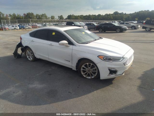 Ford Fusion hybrid (2019)