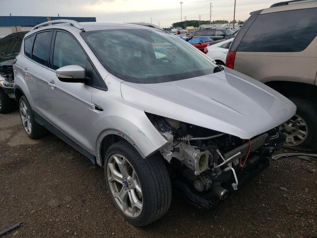 Ford Escape tit (2017)