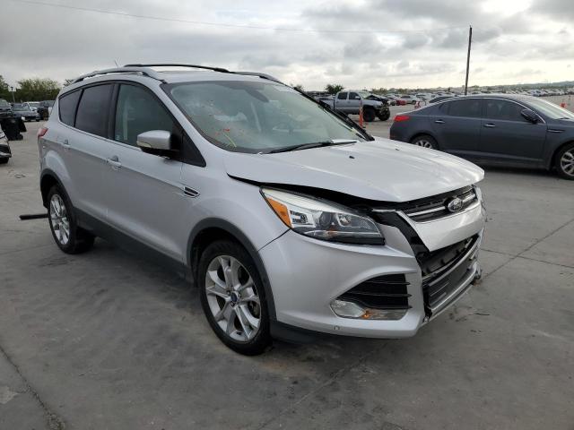 Ford Escape tit (2014)