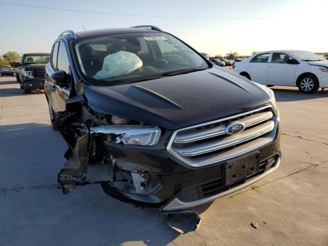 Ford Escape tit (2017)