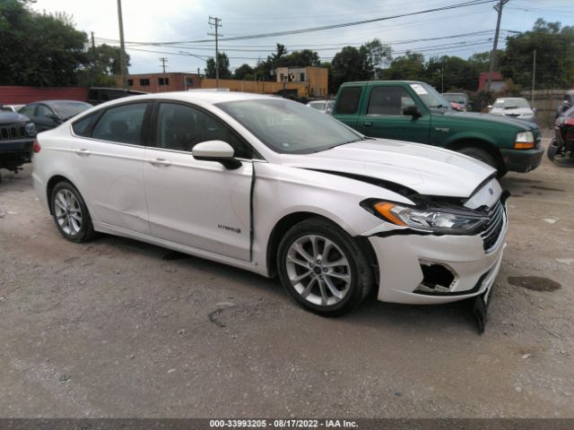 Ford Fusion hybrid (2019)