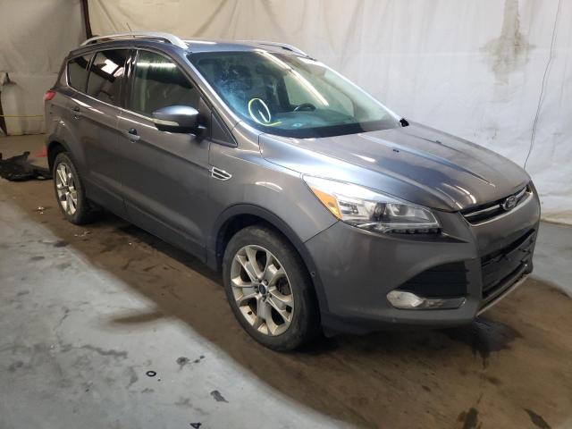 Ford Escape tit (2014)