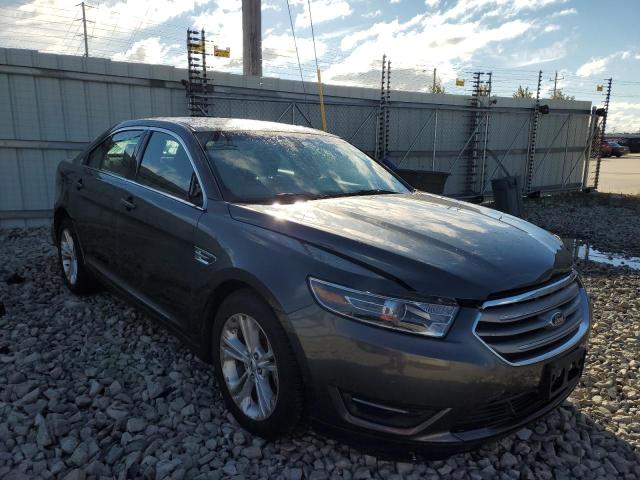 Ford Taurus sel (2017)