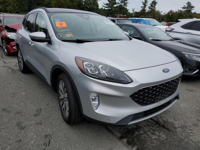 Ford Escape tit (2020)