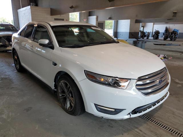 Ford Taurus sel (2013)