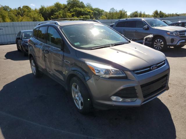 Ford Escape tit (2013)