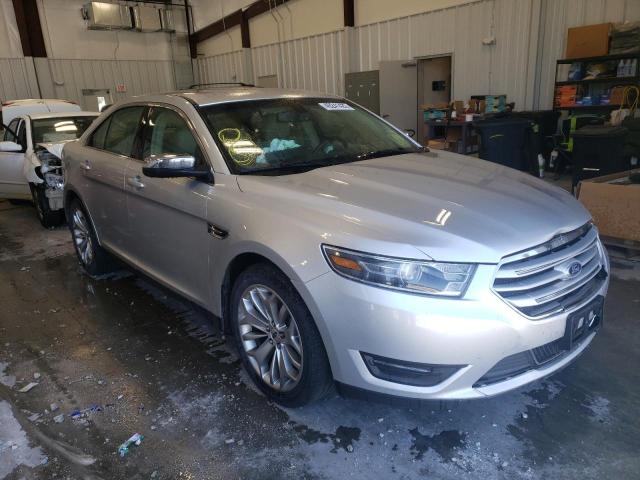 Ford Taurus lim (2015)