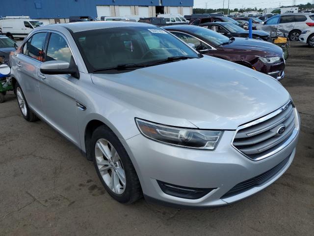 Ford Taurus sel (2015)