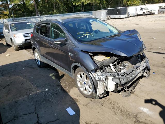 Ford Escape tit (2015)