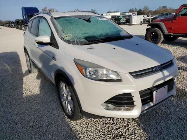 Ford Escape tit (2016)