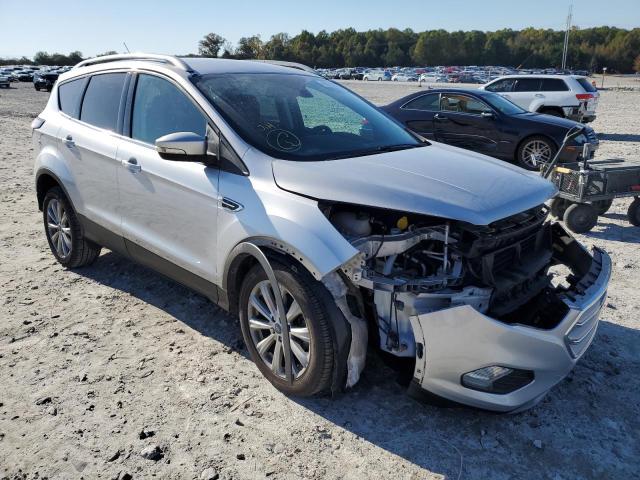 Ford Escape tit (2017)