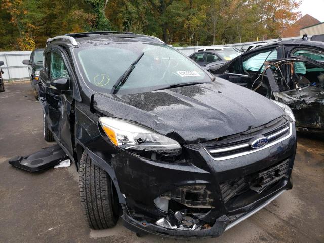 Ford Escape tit (2015)