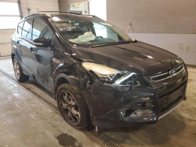 Ford Escape tit (2015)
