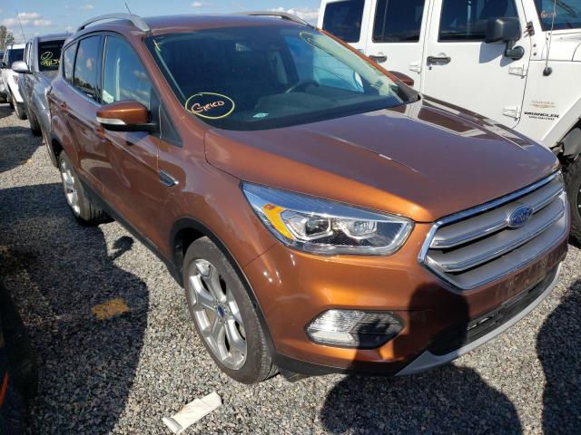 Ford Escape tit (2017)
