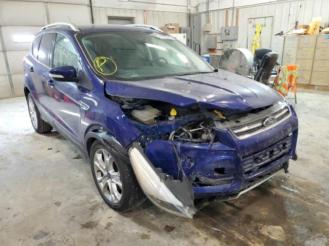 Ford Escape tit (2016)