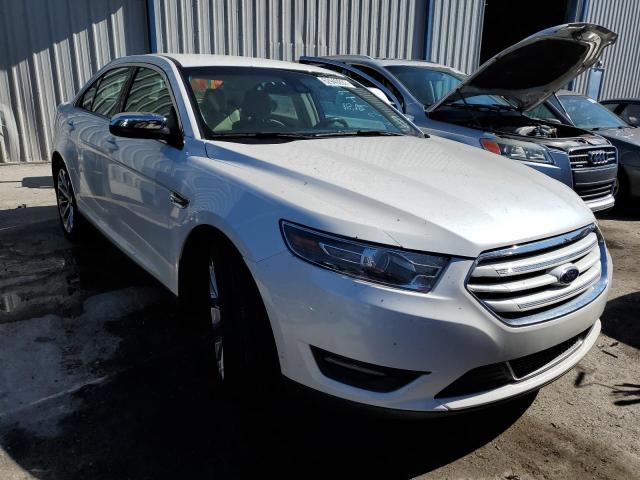 Ford Taurus lim (2015)