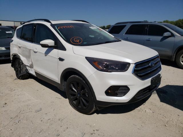 Ford Escape tit (2017)