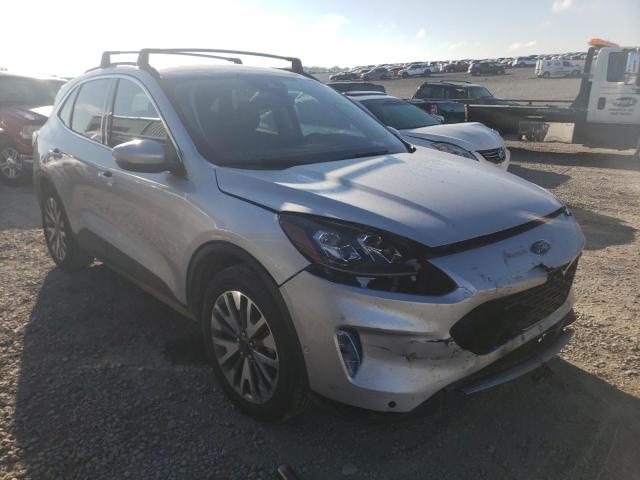 Ford Escape tit (2020)