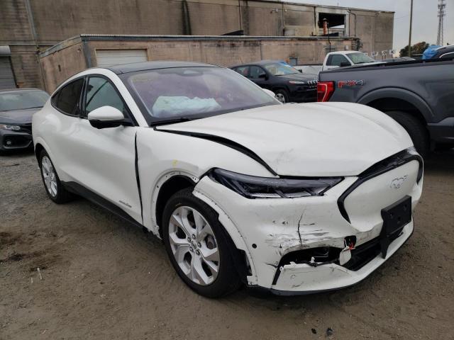 Ford Mustang ma (2022)