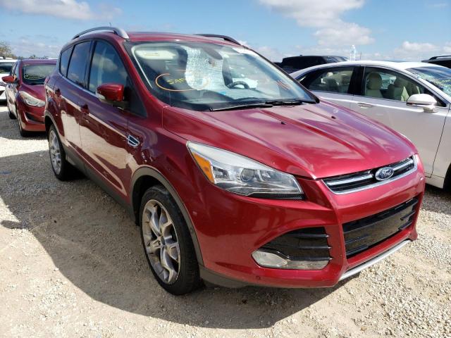 Ford Escape tit (2016)