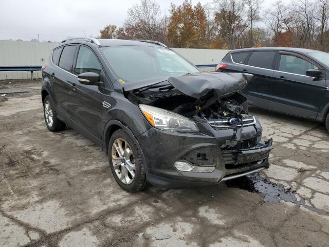 Ford Escape tit (2014)