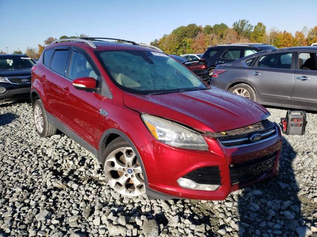 Ford Escape tit (2015)