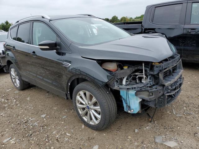 Ford Escape tit (2017)