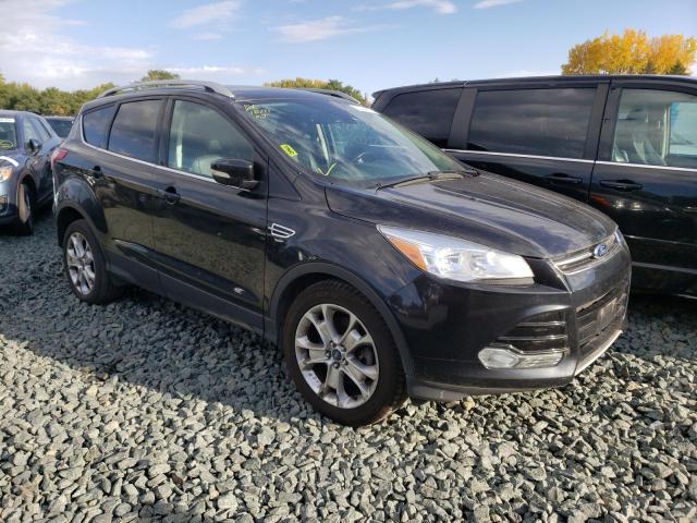 Ford Escape tit (2015)