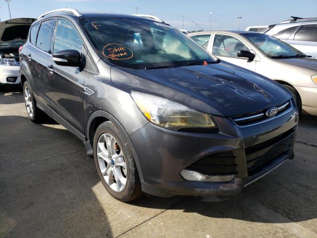 Ford Escape tit (2016)