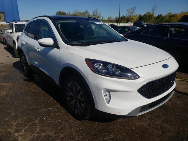 Ford Escape tit (2020)