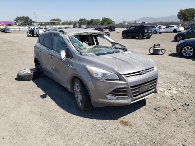 Ford Escape tit (2013)