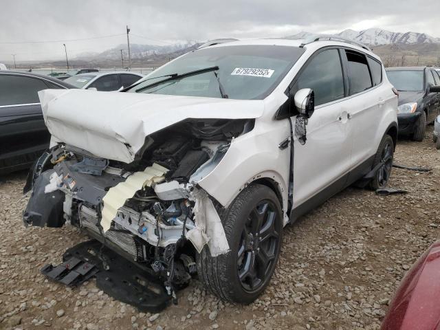 Ford Escape tit (2019)