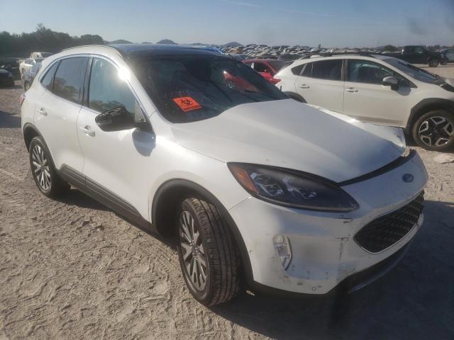Ford Escape tit (2020)