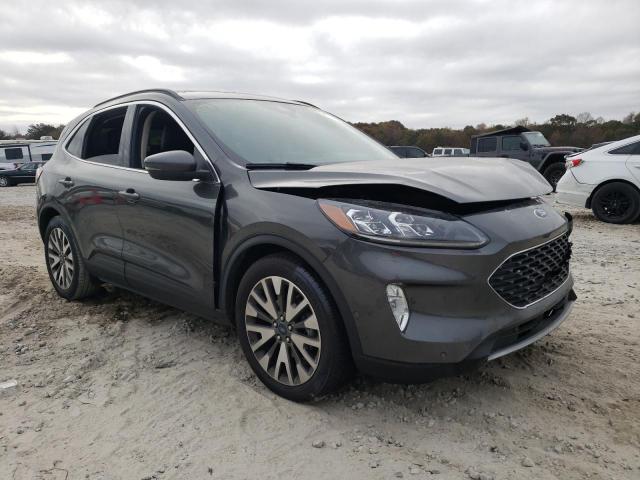 Ford Escape tit (2020)