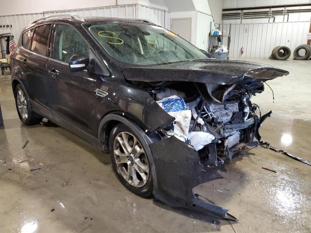 Ford Escape tit (2015)
