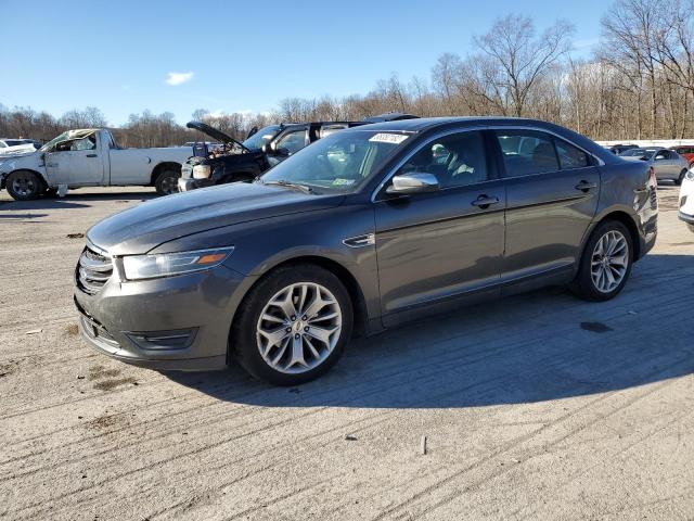Ford Taurus lim (2015)