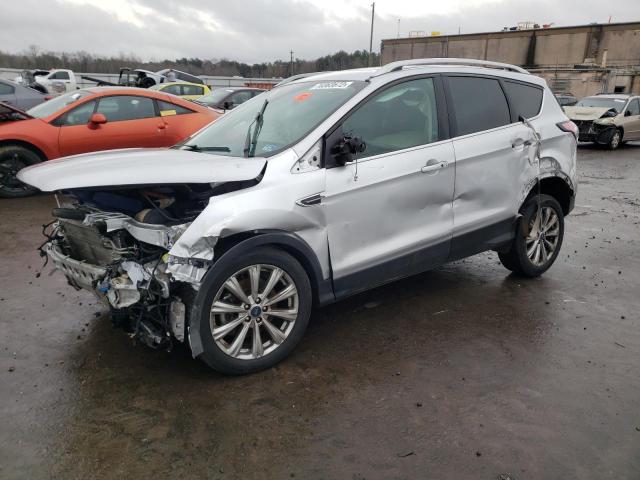 Ford Escape tit (2017)