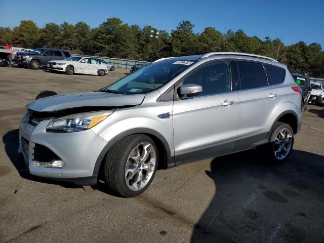 Ford Escape tit (2014)