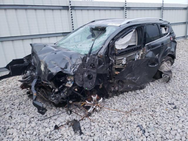 Ford Escape tit (2015)