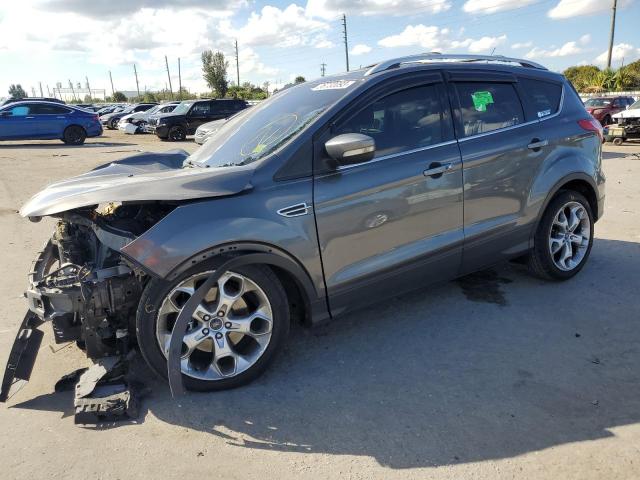 Ford Escape tit (2013)