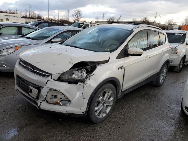 Ford Escape tit (2014)