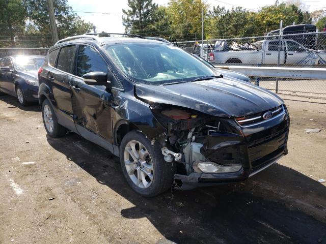 Ford Escape tit (2016)