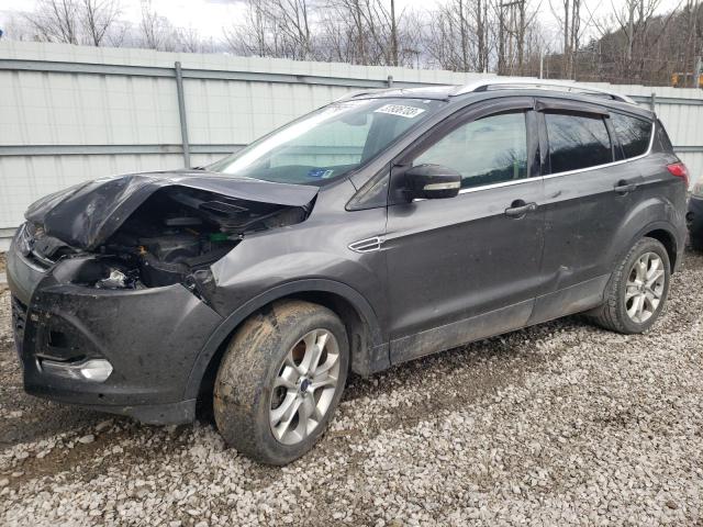 Ford Escape tit (2016)