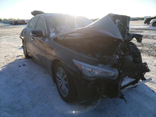 Infiniti Q50 base (2015)