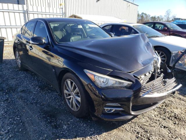 Infiniti Q50 base (2015)