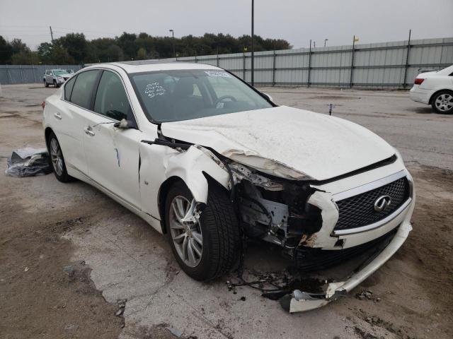 Infiniti Q50 base (2015)